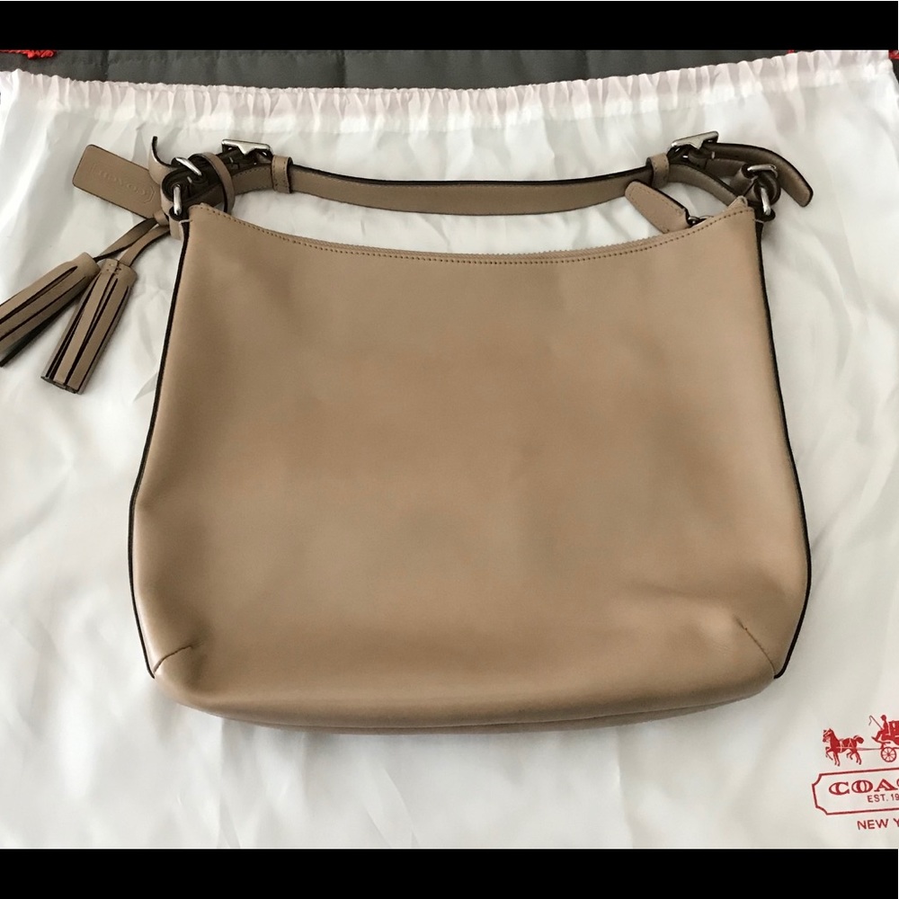 Coach Courtenay Leather Hobo – EUC - Picture 2 of 8